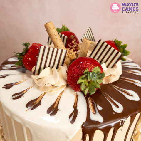 Chocolate Strawberry Delight Cake