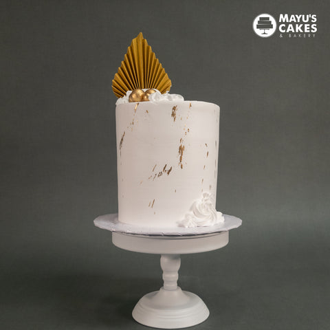 White & Gold Tall Cake